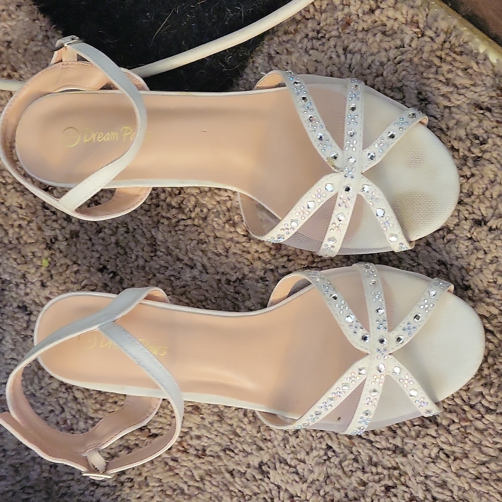Woman's dress shoes